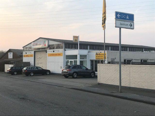 STARCAR Autovermietung Partnerstation Witten Außenansicht.